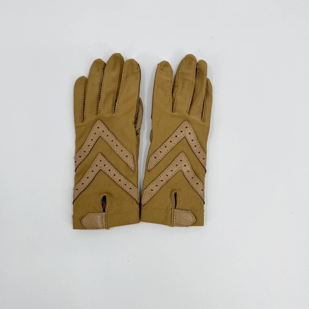 Isotoner Driving Gloves Chevron 90s Vintage Women One Size Tan Spandex Aris